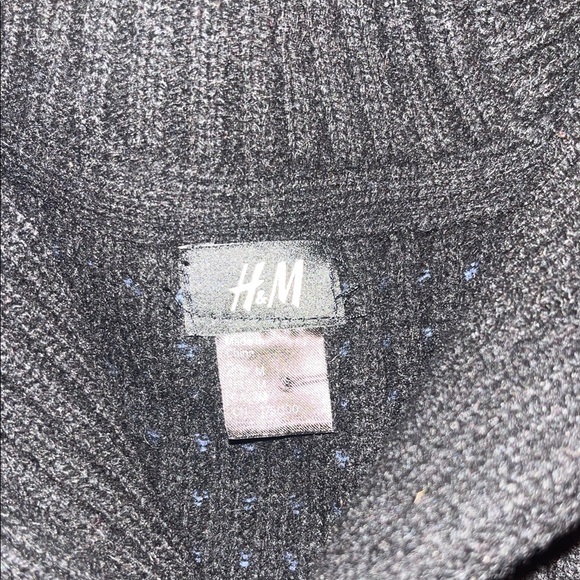 🌷 H&M Navy/Black Striped Sweater - Picture 6 of 11